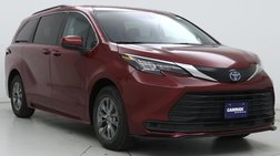 2024 Toyota Sienna LE 8-Passenger