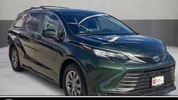 2023 Toyota Sienna LE 8-Passenger