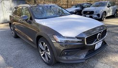 2025 Volvo V60 Cross Country B5 Plus