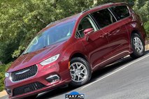 2021 Chrysler Pacifica Touring