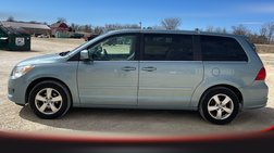 2009 Volkswagen Routan SE