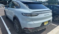 2022 Porsche Cayenne Turbo S E-Hybrid Coupe