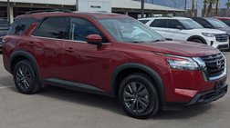 2022 Nissan Pathfinder SV