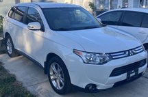 2014 Mitsubishi Outlander SE