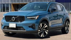 2025 Volvo XC40 B5 Ultra Dark Theme