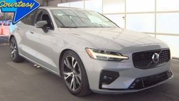 2024 Volvo S60 B5 Core Dark Theme