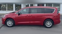 2025 Chrysler Voyager LX
