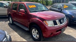 2005 Nissan Pathfinder XE 4WD