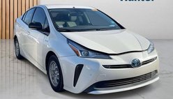 2019 Toyota Prius LE