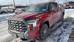 2023 Toyota Tundra Platinum HV
