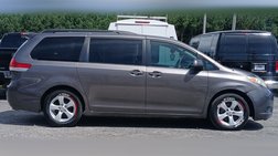 2011 Toyota Sienna LE