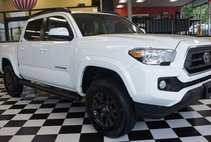 2022 Toyota Tacoma SR