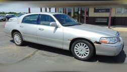 2005 Lincoln Town Car Signature Limited