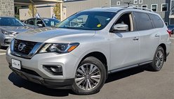 2020 Nissan Pathfinder S