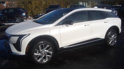 2025 Cadillac OPTIQ Luxury 2