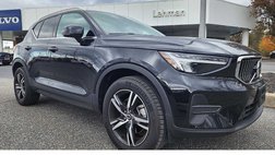 2025 Volvo XC40 B5 Core Bright Theme
