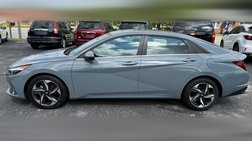 2022 Hyundai Elantra Limited