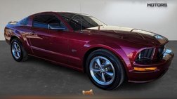 2005 Ford Mustang GT Deluxe