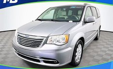 2014 Chrysler Town and Country Touring