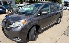 2013 Toyota Sienna XLE