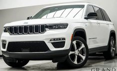 2023 Jeep Grand Cherokee Base