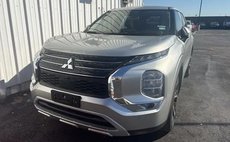 2023 Mitsubishi Outlander Black Edition
