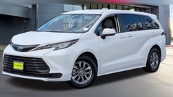 2023 Toyota Sienna LE 8-Passenger
