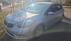 2016 Kia Forte5 LX