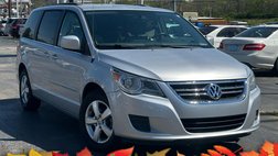 2011 Volkswagen Routan SE