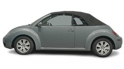 2010 Volkswagen New Beetle 