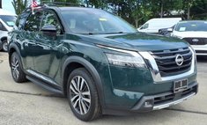 2022 Nissan Pathfinder Platinum