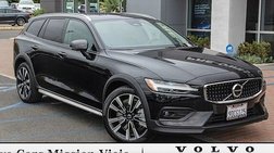 2023 Volvo V60 Cross Country B5 Ultimate