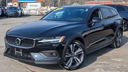 2025 Volvo V60 Cross Country B5 Plus