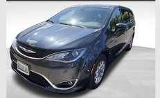 2020 Chrysler Pacifica Touring
