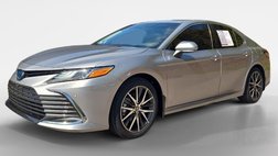 2022 Toyota Camry Hybrid XLE