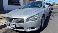 2010 Nissan Maxima SV