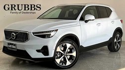 2025 Volvo XC40 B5 Plus Bright Theme