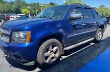 2013 Chevrolet Avalanche LTZ Black Diamond