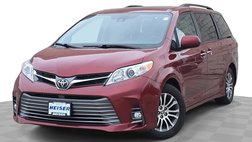 2020 Toyota Sienna XLE