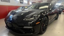 2017 Porsche Panamera Turbo