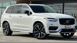 2023 Volvo XC90 Recharge T8 Ultimate Dark Theme
