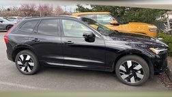2024 Volvo XC60 Recharge T8 Plus Dark Theme