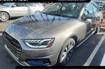 2022 Audi A4 quattro Premium Plus 40 TFSI