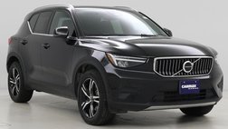 2025 Volvo XC40 B5 Core Bright Theme