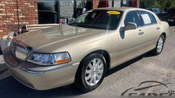 2011 Lincoln Town Car Signature Limited