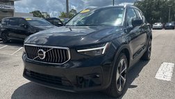 2023 Volvo XC40 B5 Plus Bright Theme