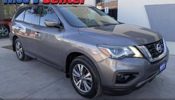 2017 Nissan Pathfinder SV