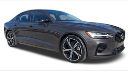 2023 Volvo S60 B5 Core Dark Theme