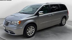 2016 Chrysler Town and Country Limited Platinum