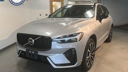 2023 Volvo XC60 Recharge T8 Ultimate Dark Theme